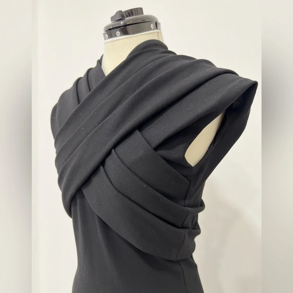 Alexander McQueen Jersey cross front wrap Dress - Picture 4 of 10